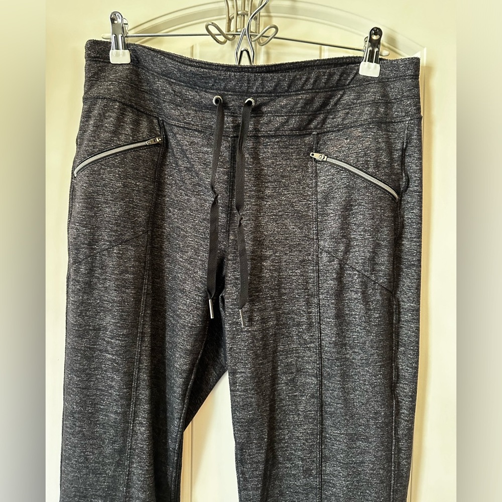 Athleta Relaxed Fit Charcoal Joggers with Zippered Pockets size medium